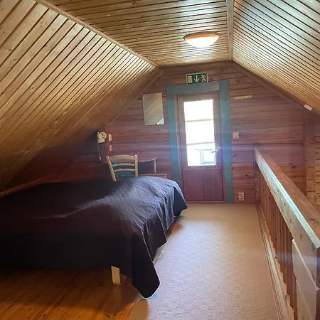 Naapurivaaran Lomakeskus 度假居 *
