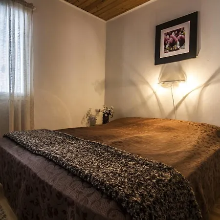 Naapurivaaran Feriehus *