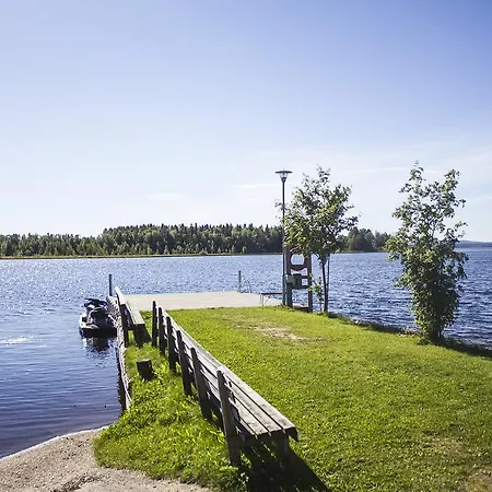 Naapurivaaran Lomakeskus 度假居 *