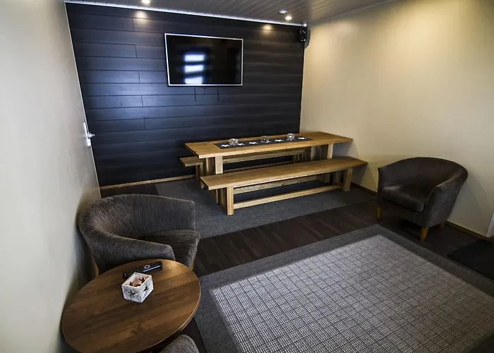 Naapurivaaran * Vuokatti